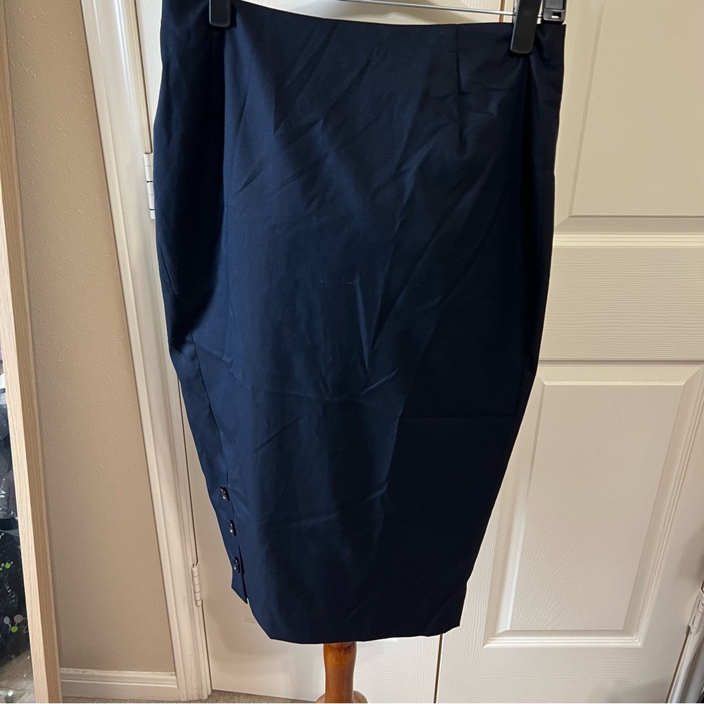 HM navy skirt